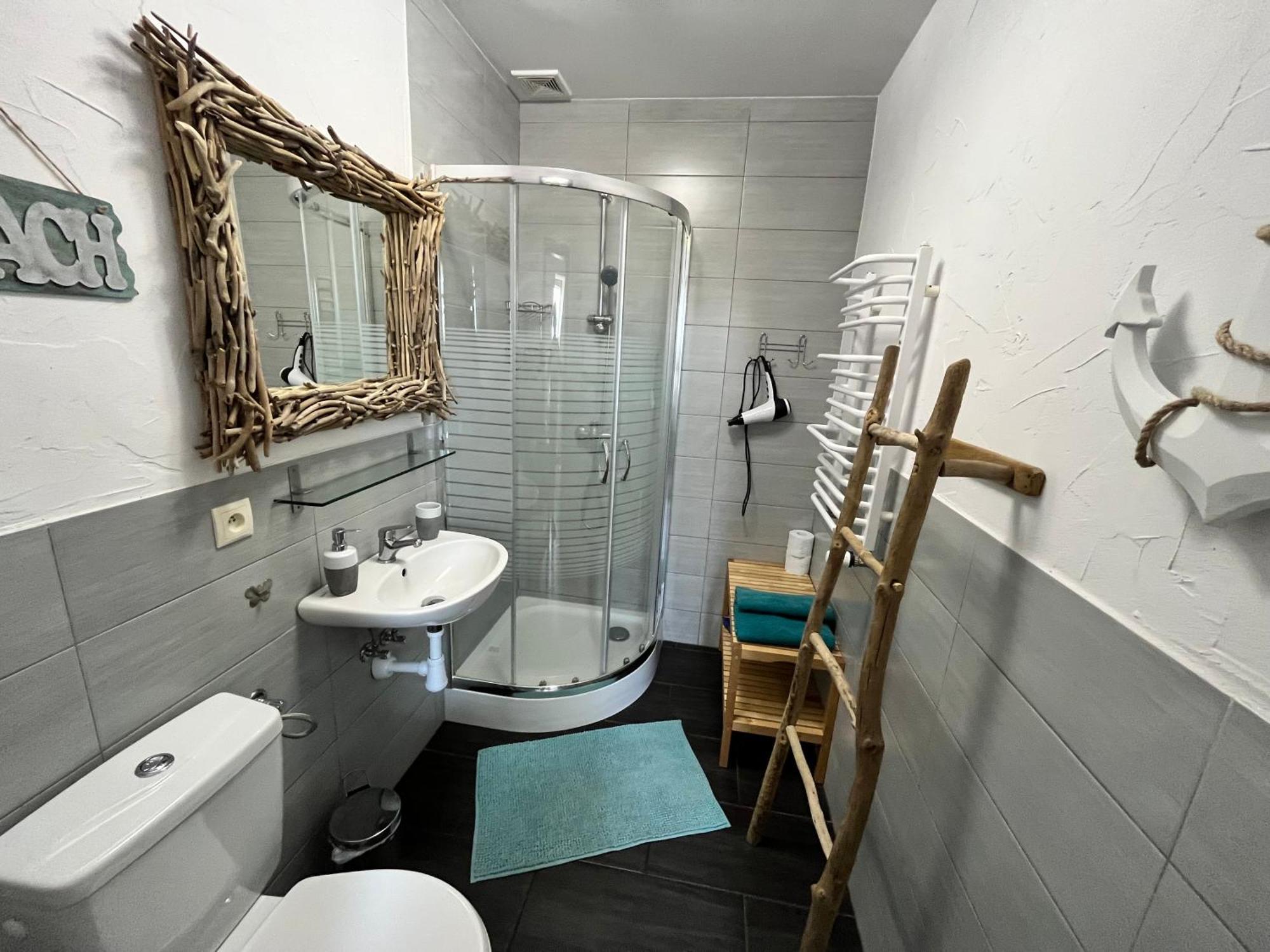 Dom W Trawach Apartment Smoldziński Las Ruang foto