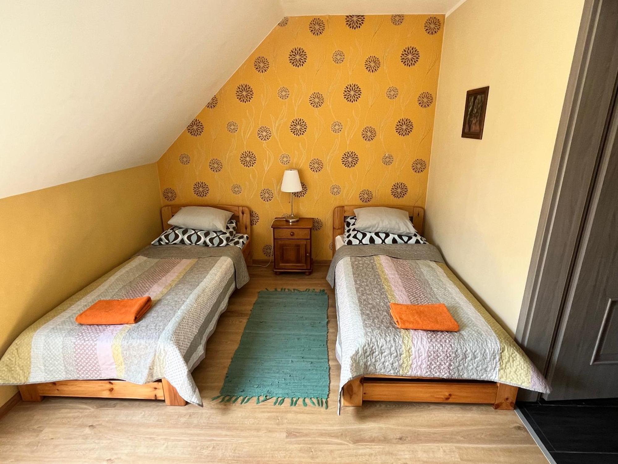 Dom W Trawach Apartment Smoldziński Las Ruang foto