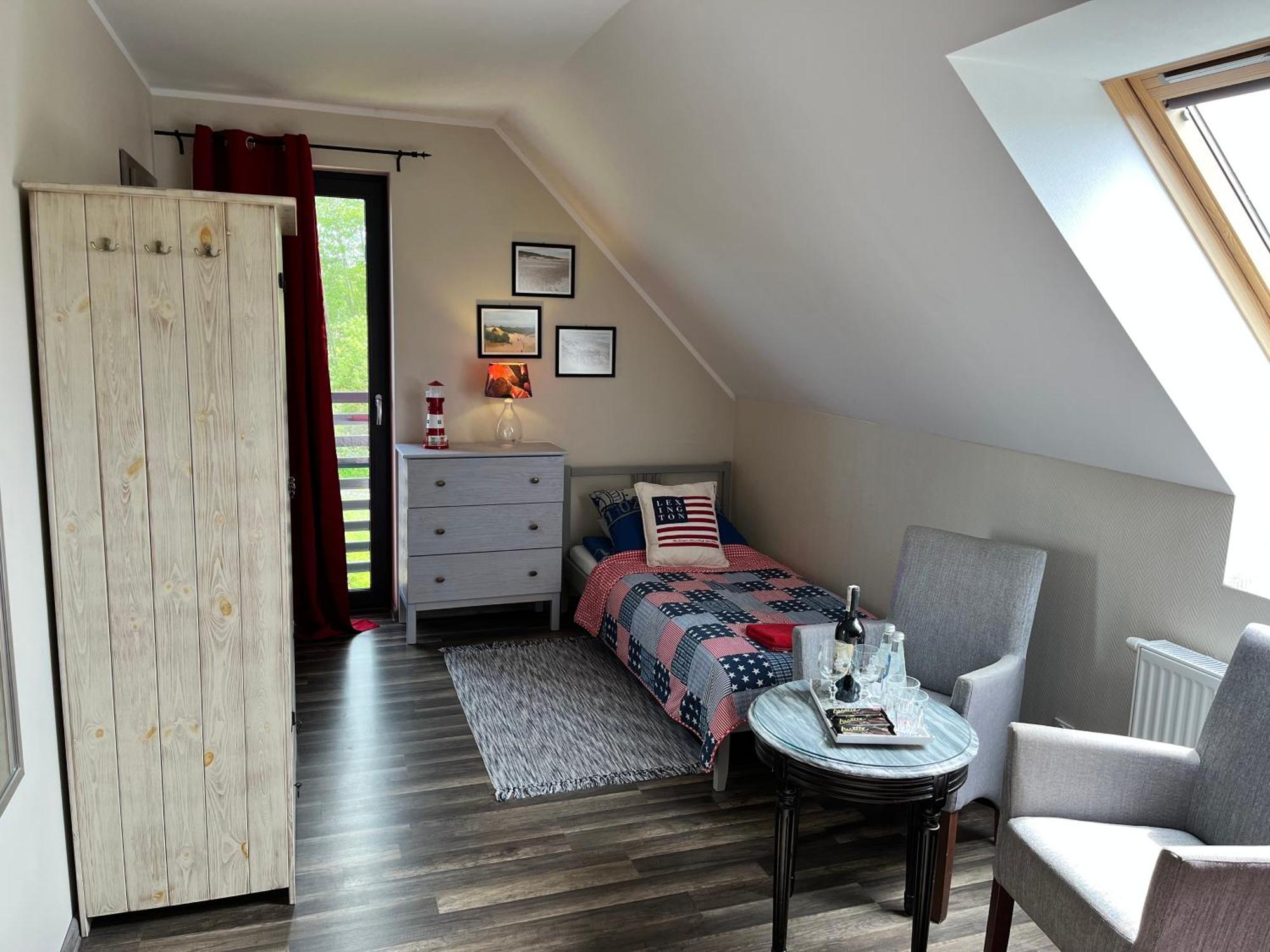 Dom W Trawach Apartment Smoldziński Las Ruang foto